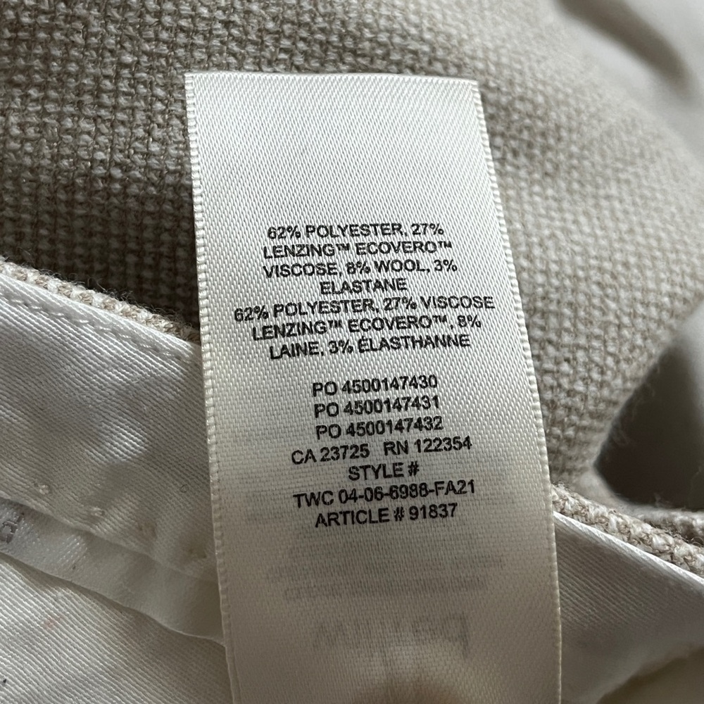 Aritzia Effortless Pant - Picture 5 of 5